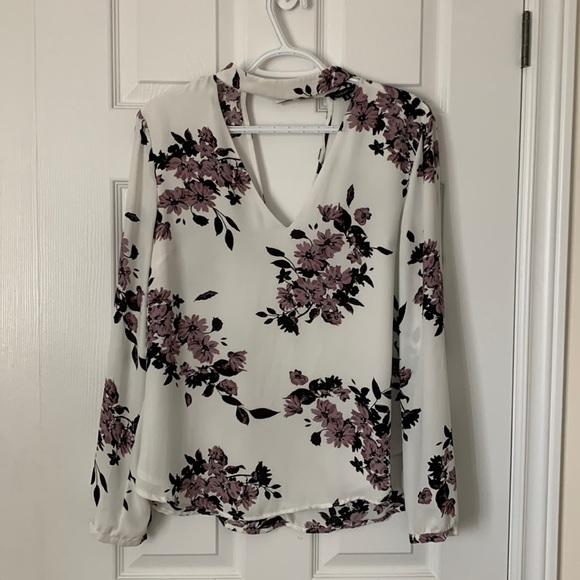 V-Neck Floral Blouse - Picture 1 of 7